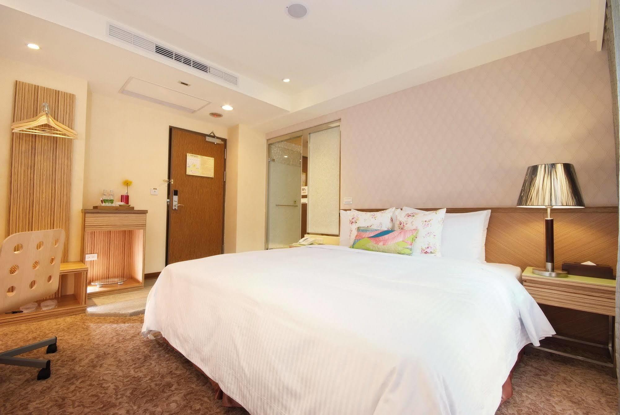 Nagahiro Hotel Tajpej Kültér fotó